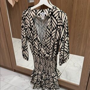 Black and Cream Leaf Pattern Dress